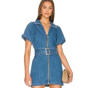 I am selling this beautiful Show Me Your Mumu Oxford Mini Dress in Stormy Blue.